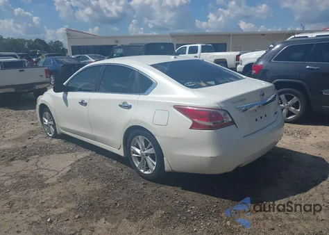 2013 Nissan Altima 2.5 Sv z USA, uszkodzony, nr VIN 1N4AL3AP8DC140235